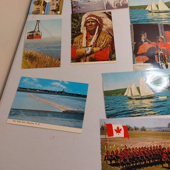 46 Vtg Canadian Postcards Various Provinces - Picture 6 of 12
